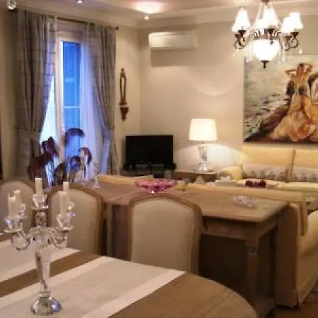 Charming 2 Bedroom In Walking Distance To Beaches Croisette And The Palais 678 * Cannes