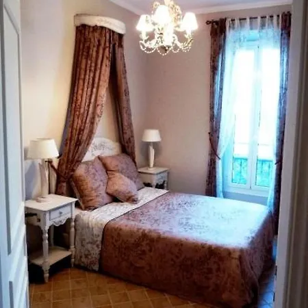 Charming 2 Bedroom In Walking Distance To Beaches Croisette And The Palais 678 Cannes